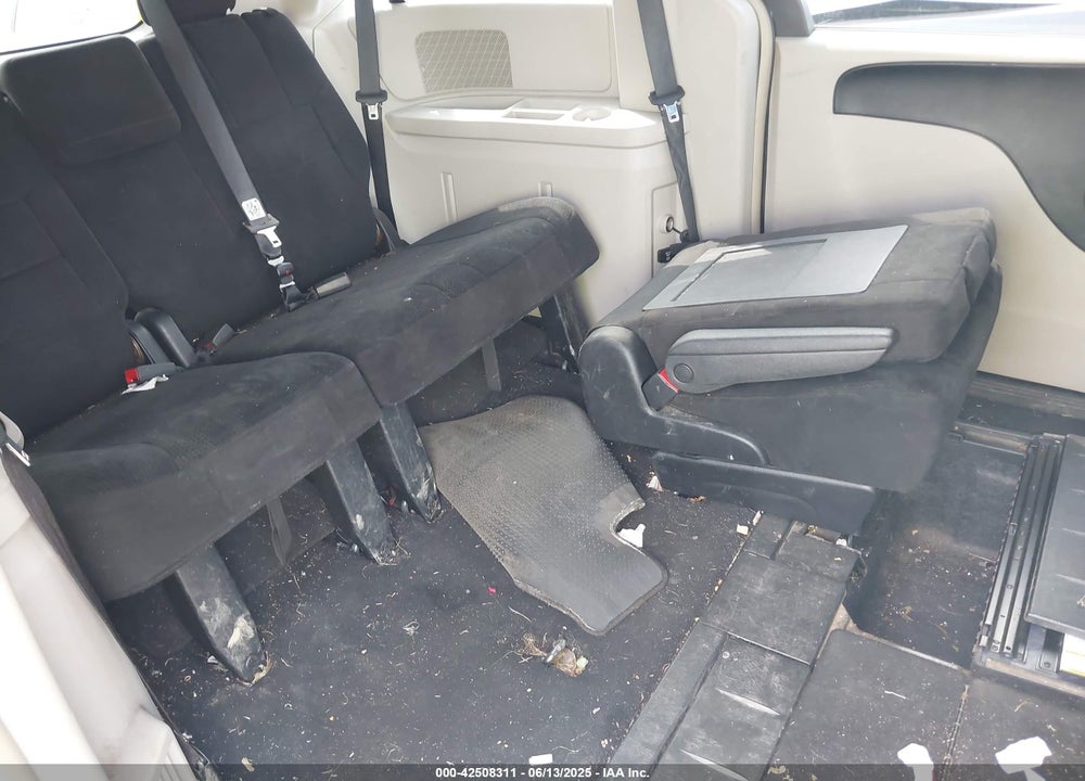 2012 DODGE GRAND CARAVAN CREW VIN: 2C4RDGDG2CR113017