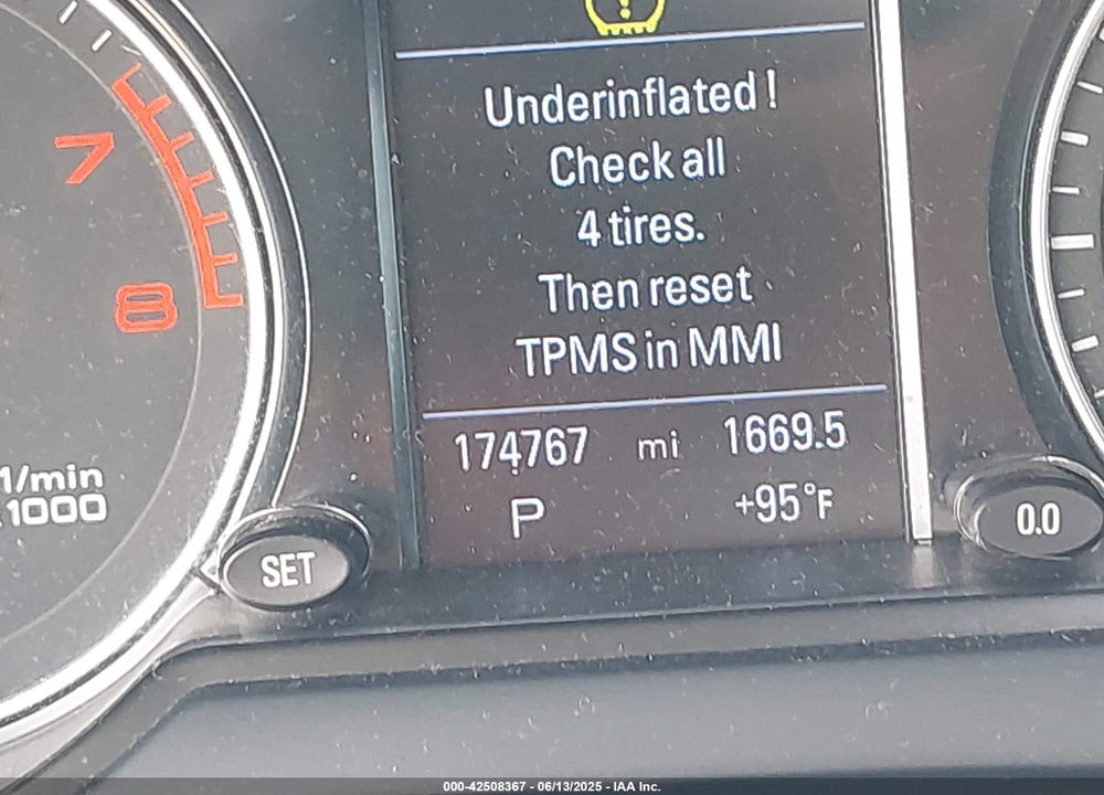 2010 AUDI Q5 3.2 PREMIUM VIN: WA1LKAFPXAA030615
