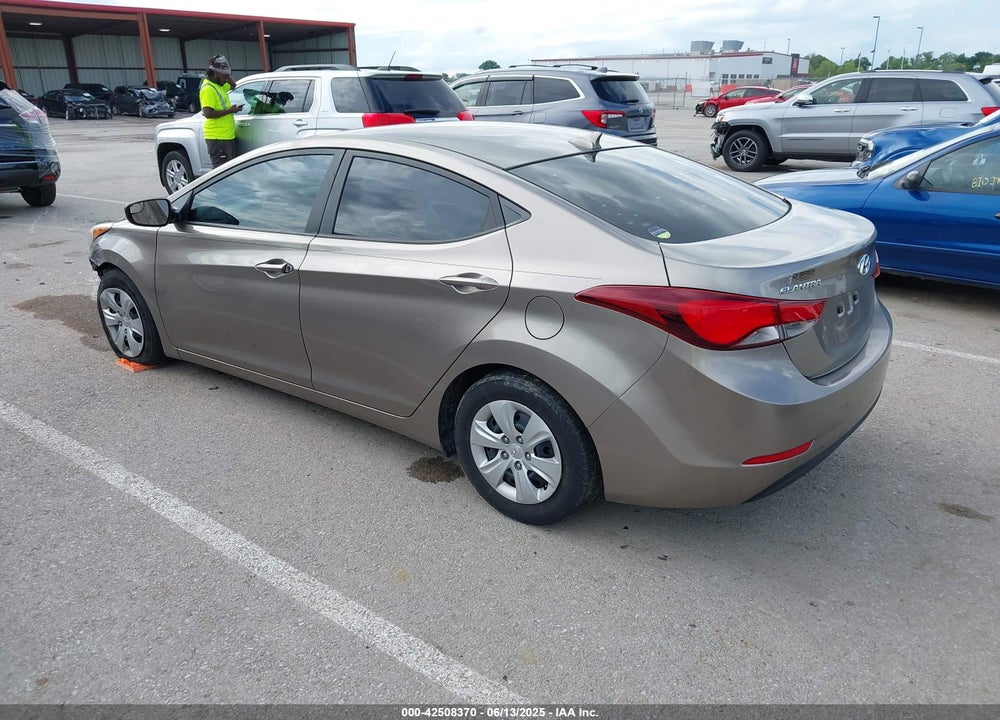 2014 HYUNDAI ELANTRA VIN: 5NPDH4AE8EH492864