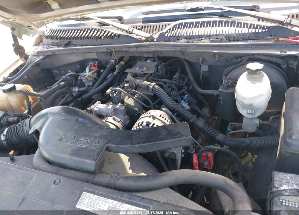 2003 CHEVROLET TAHOE LS VIN: 1GNEC13V73J287501