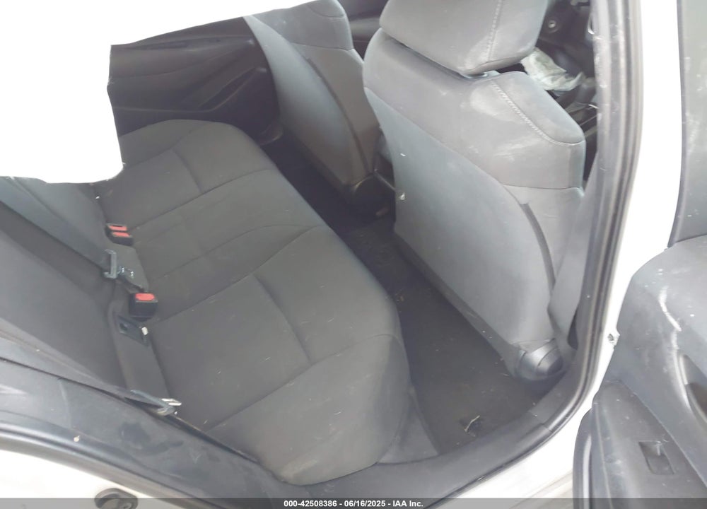 2022 TOYOTA COROLLA VIN: 5YFEPMAE0NP289042