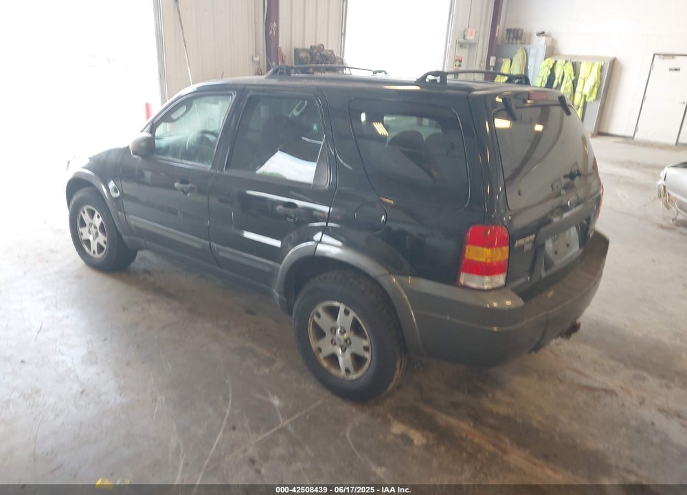 2005 FORD ESCAPE XLT VIN: 1FMCU93125KA89457