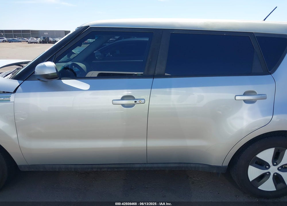 2017 KIA SOUL EV VIN: KNDJP3AE0H7021512