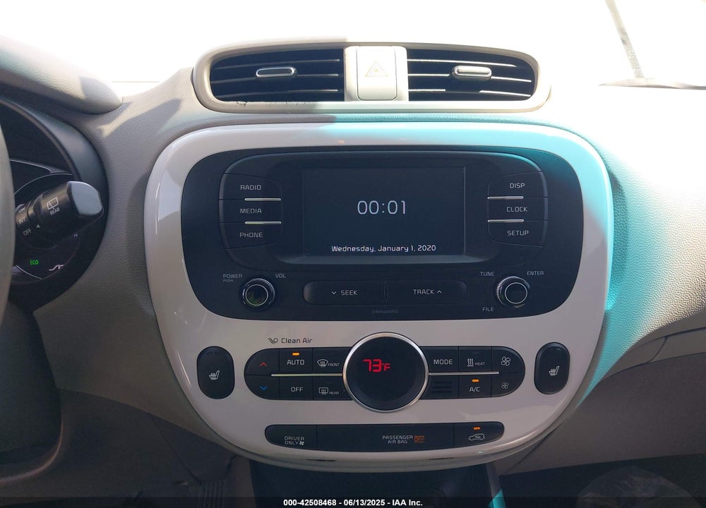 2017 KIA SOUL EV VIN: KNDJP3AE0H7021512