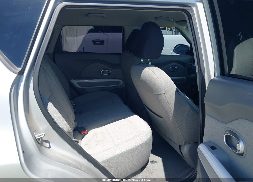 2017 KIA SOUL EV VIN: KNDJP3AE0H7021512