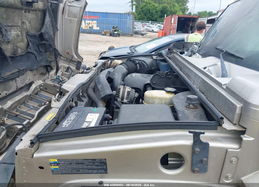 2005 HUMMER H2 SUV VIN: 5GRGN23U35H111806