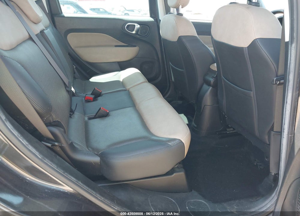 2014 FIAT 500L LOUNGE VIN: ZFBCFACH9EZ005710