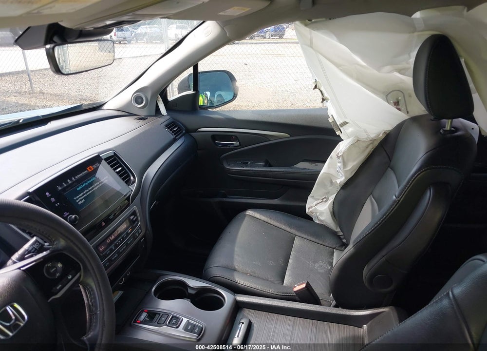 2021 HONDA PILOT VIN: 5FNYF5H23MB009819