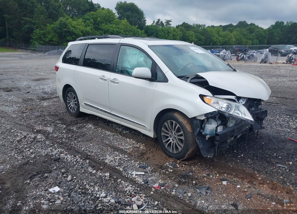 2019 TOYOTA SIENNA XLE 8 PASSENGER VIN: 5TDYZ3DC3KS970276