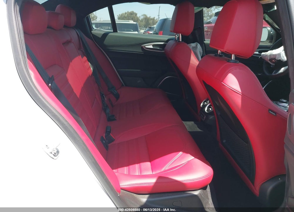 2023 ALFA ROMEO GIULIA VIN: ZARFAMBN5P7669508
