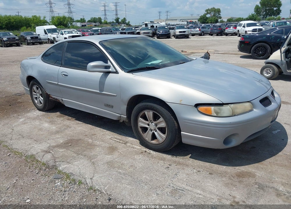 1998 PONTIAC GRAND PRIX GT VIN: 1G2WP1212WF304782
