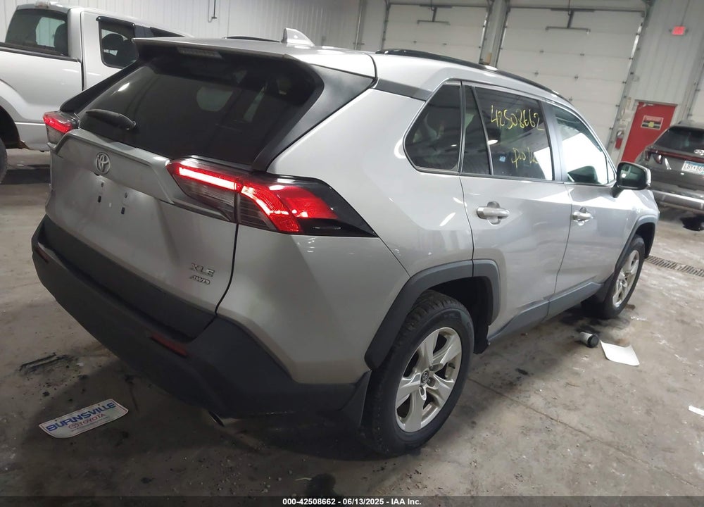 2019 TOYOTA RAV4 VIN: 2T3P1RFV1KC025542