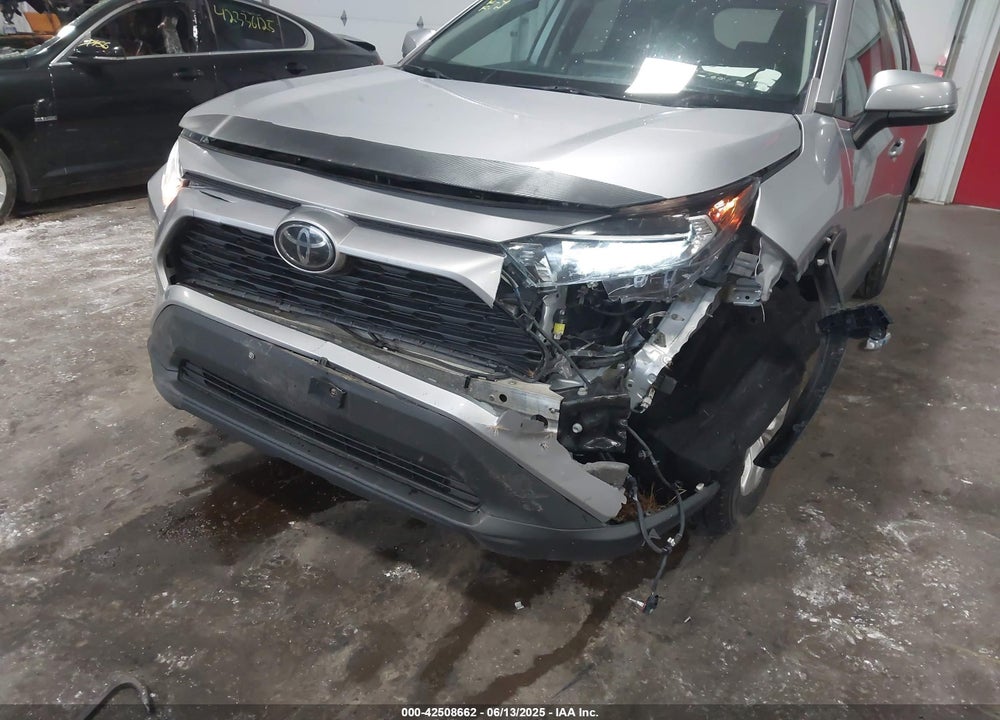 2019 TOYOTA RAV4 VIN: 2T3P1RFV1KC025542