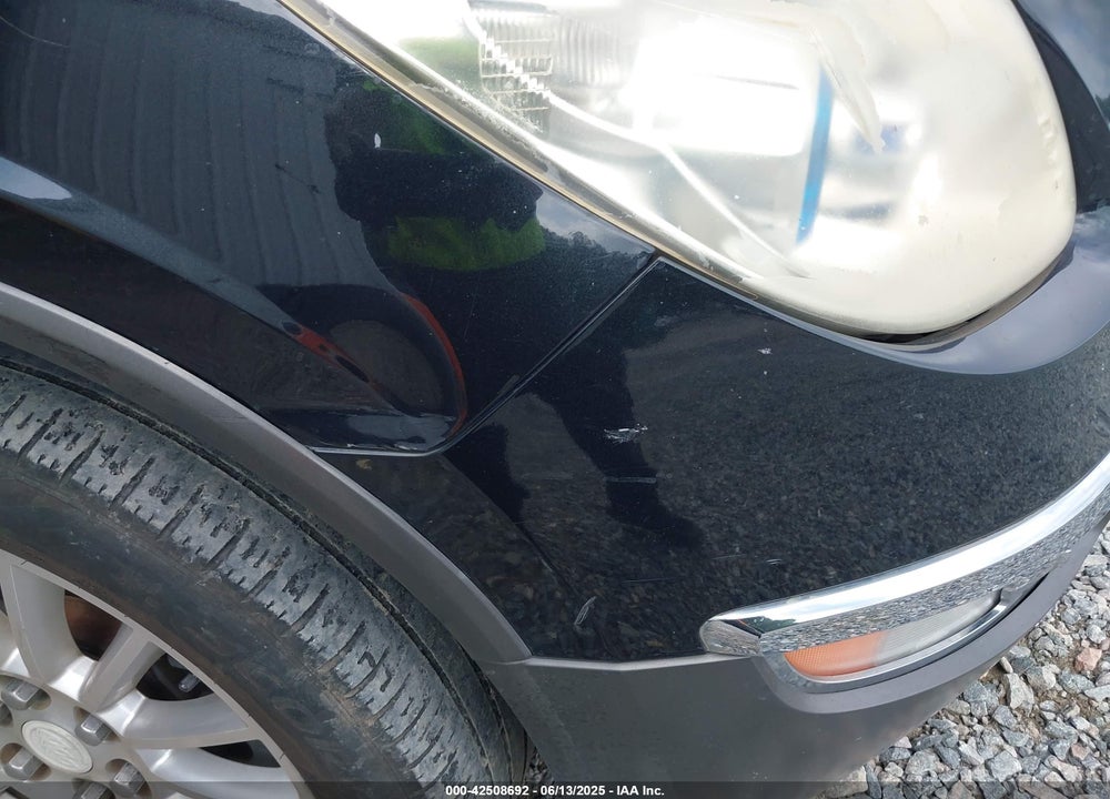 2011 BUICK ENCLAVE VIN: 5GAKRBED4BJ307952