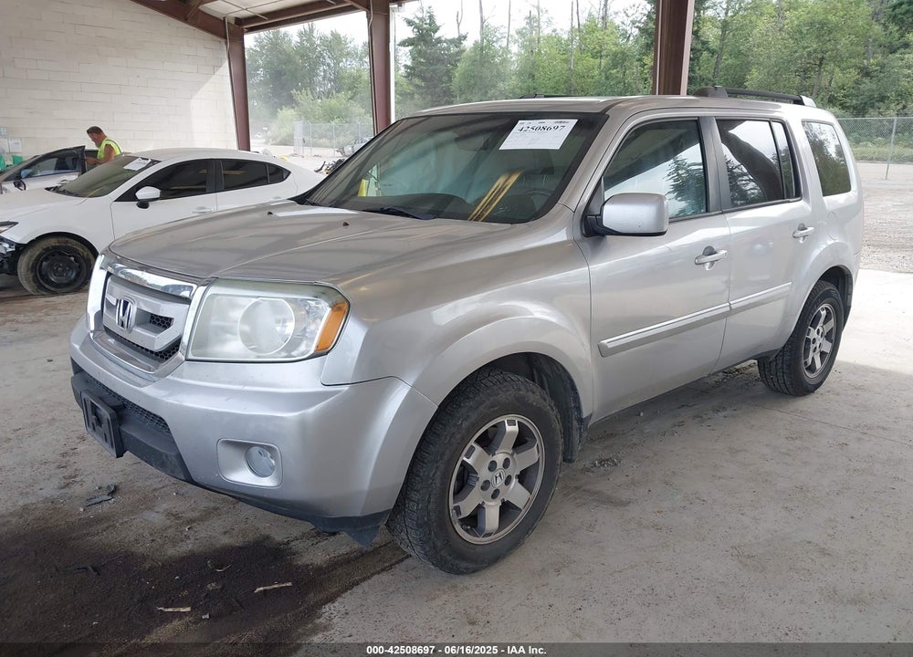 2011 HONDA PILOT VIN: 5FNYF4H53BB007098