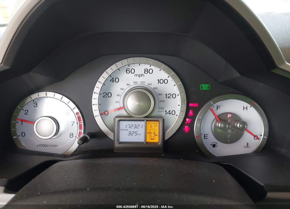 2011 HONDA PILOT VIN: 5FNYF4H53BB007098