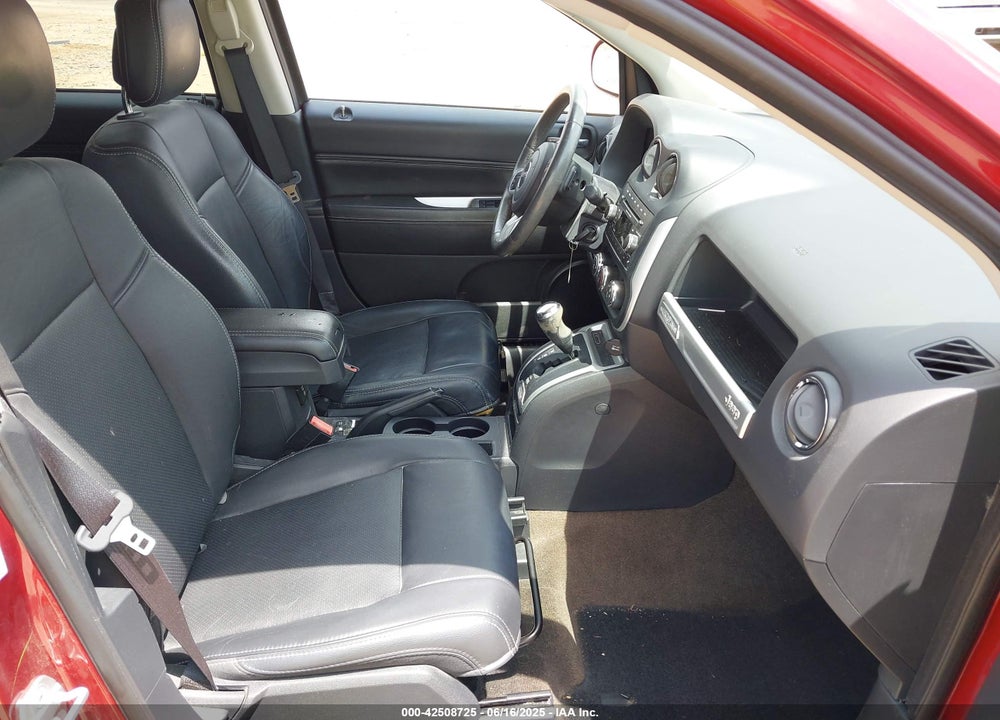 2015 JEEP COMPASS VIN: 1C4NJDEB1FD354759