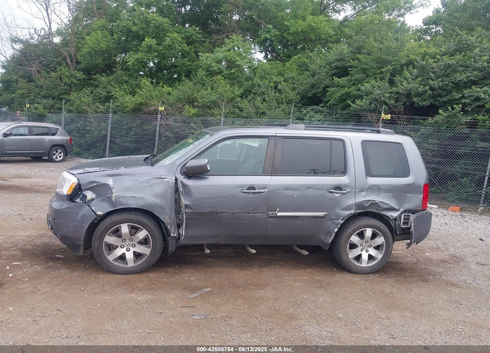 2013 HONDA PILOT VIN: 5FNYF4H95DB027343