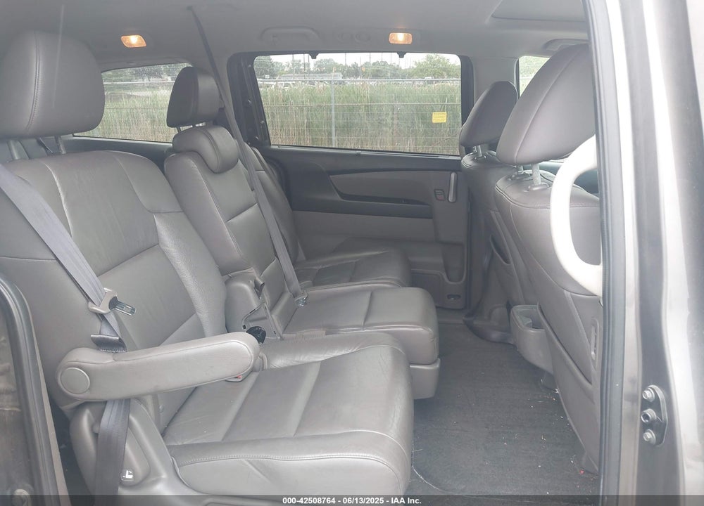 2011 HONDA ODYSSEY EX-L VIN: 5FNRL5H64BB029087