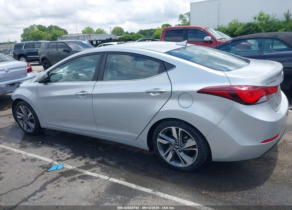 2015 HYUNDAI ELANTRA VIN: KMHDH4AE7FU323115