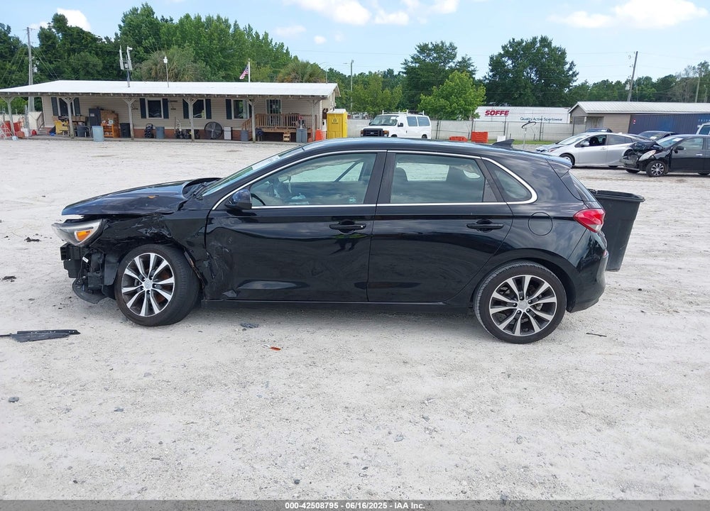 2018 HYUNDAI ELANTRA GT VIN: KMHH35LE4JU032132