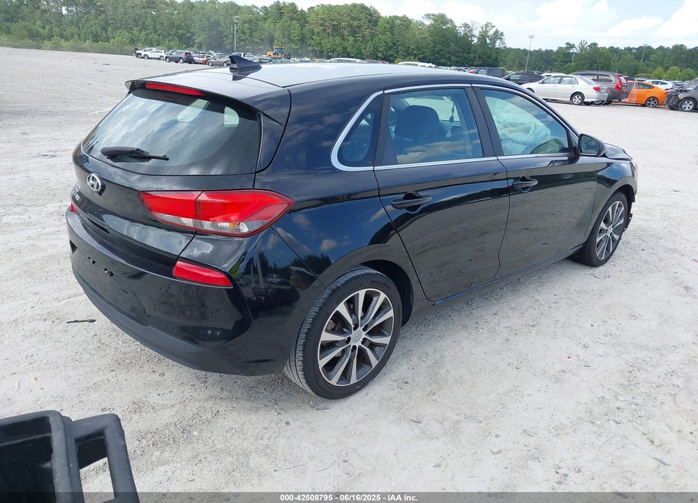 2018 HYUNDAI ELANTRA GT VIN: KMHH35LE4JU032132