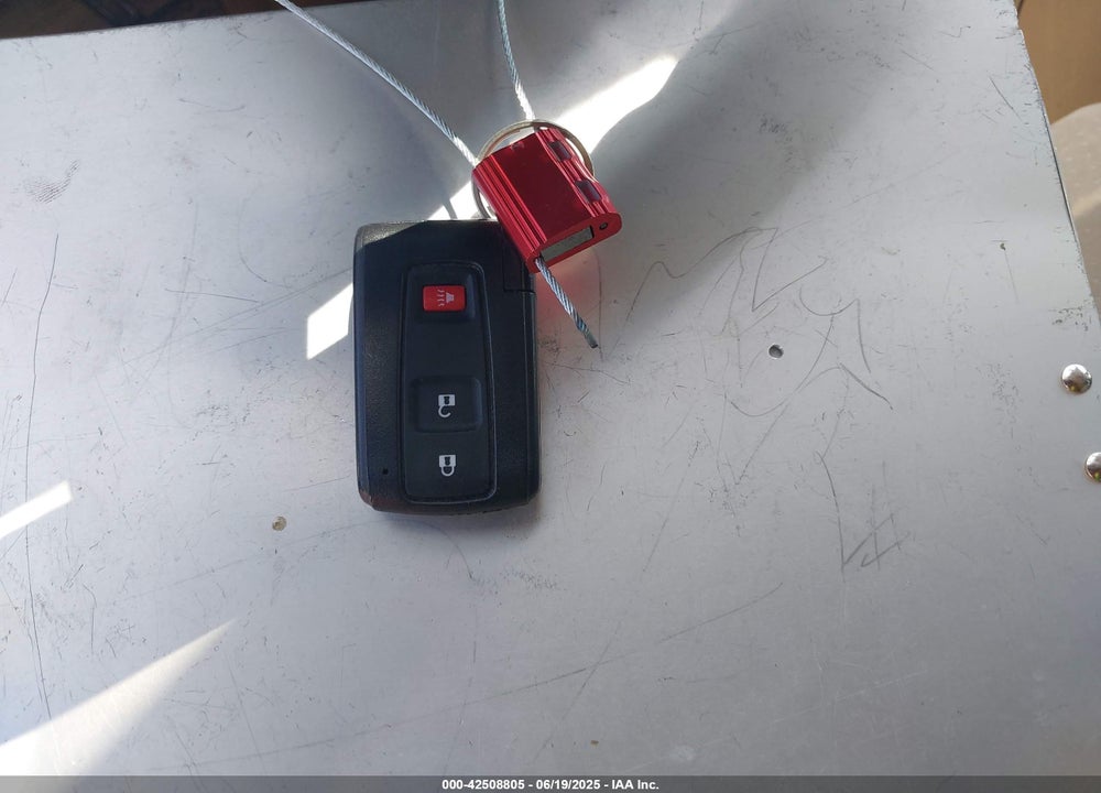2005 TOYOTA PRIUS VIN: JTDKB20U453038970