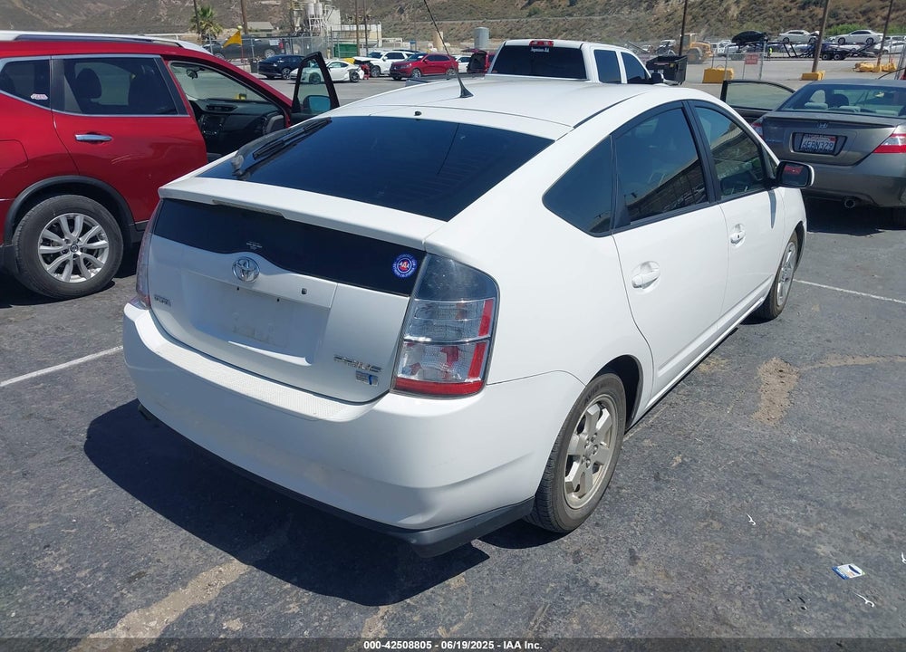 2005 TOYOTA PRIUS VIN: JTDKB20U453038970