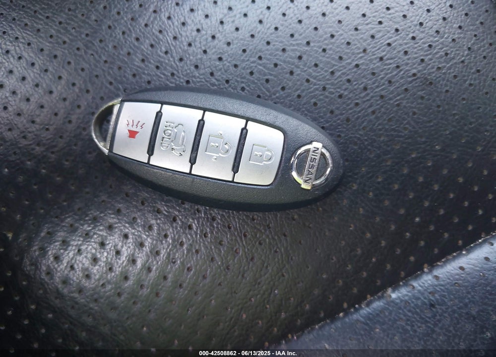 2014 NISSAN ROGUE SL VIN: 5N1AT2MT1EC760404