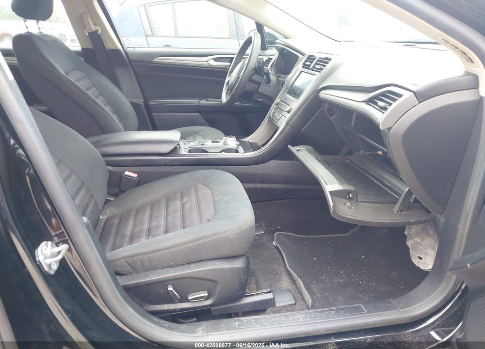 2018 FORD FUSION SE VIN: 3FA6P0HDXJR232688