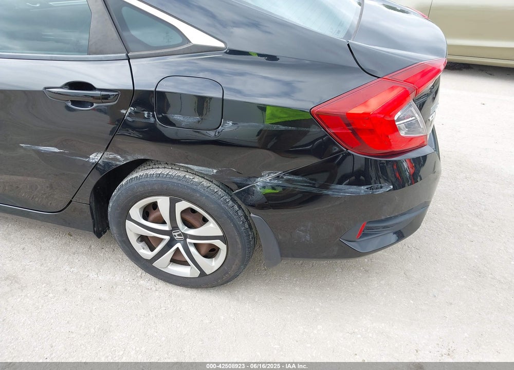 2016 HONDA CIVIC VIN: 2HGFC2F53GH507661
