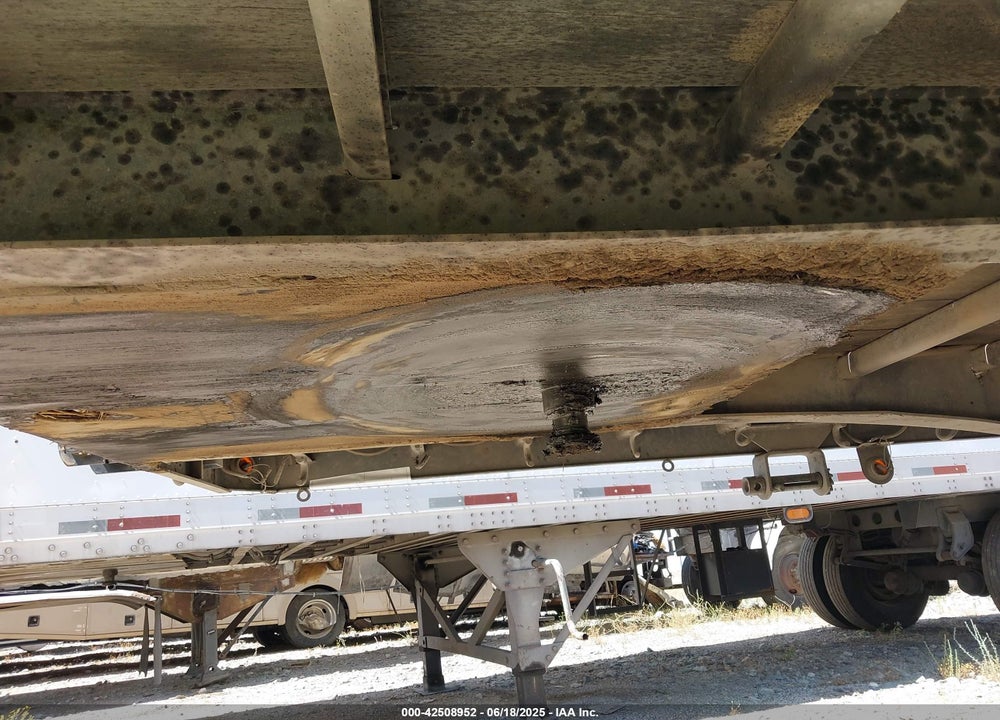 1998 UTILITY TRAILER MFG --- VIN: 1UYFS1294WA253509