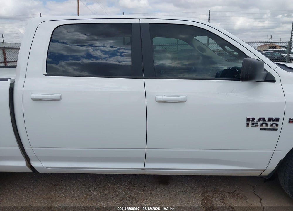 2019 RAM 1500 CLASSIC SLT 4X2 6'4 BOX VIN: 1C6RR6TT2KS704723