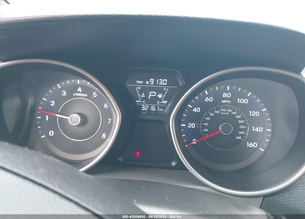 2016 HYUNDAI ELANTRA VIN: 5NPDH4AE9GH684149