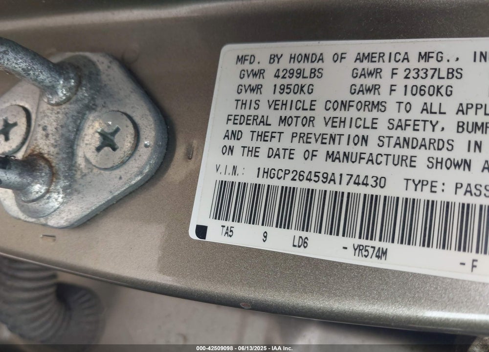 2009 HONDA ACCORD VIN: 1HGCP26459A174430