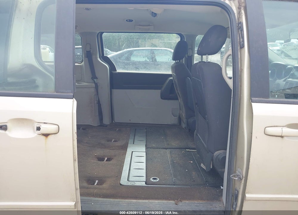 2010 DODGE GRAND CARAVAN SE VIN: 2D4RN4DE5AR179202