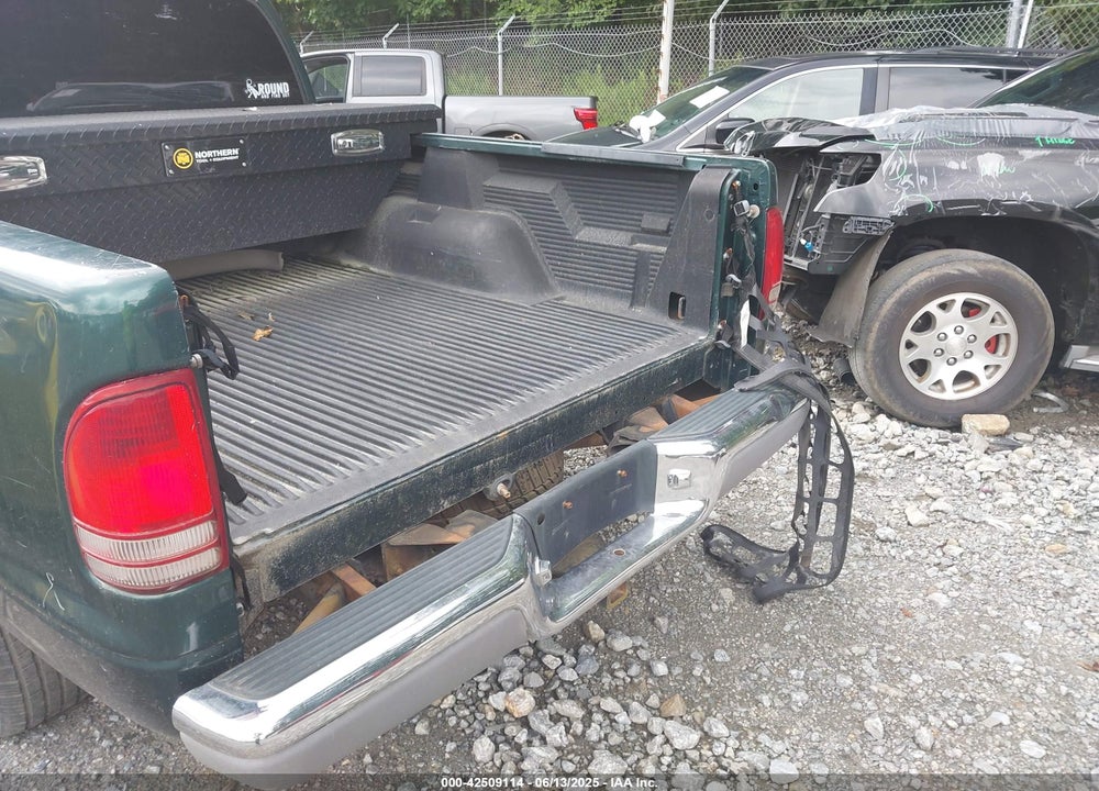 2001 DODGE DAKOTA SLT/SPORT VIN: 1B7GG2AX31S205013