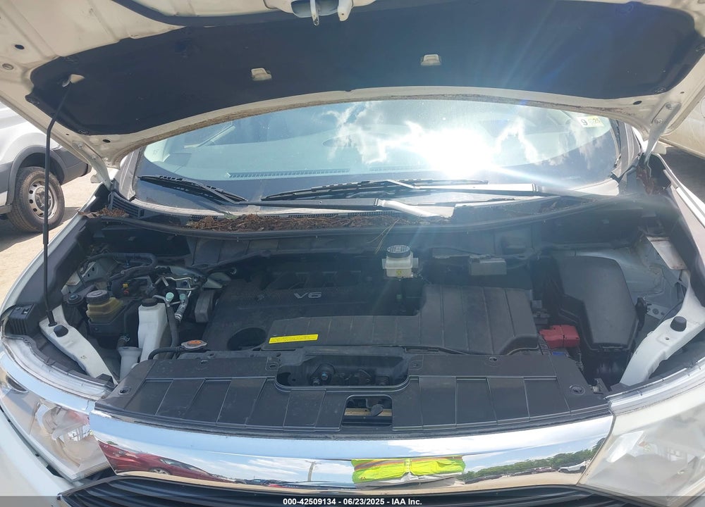2015 NISSAN QUEST PLATINUM VIN: JN8AE2KP2F9123643