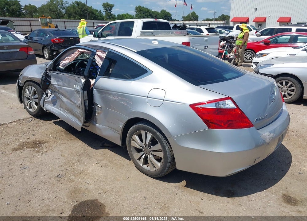 2010 HONDA ACCORD VIN: 1HGCS1B85AA010004