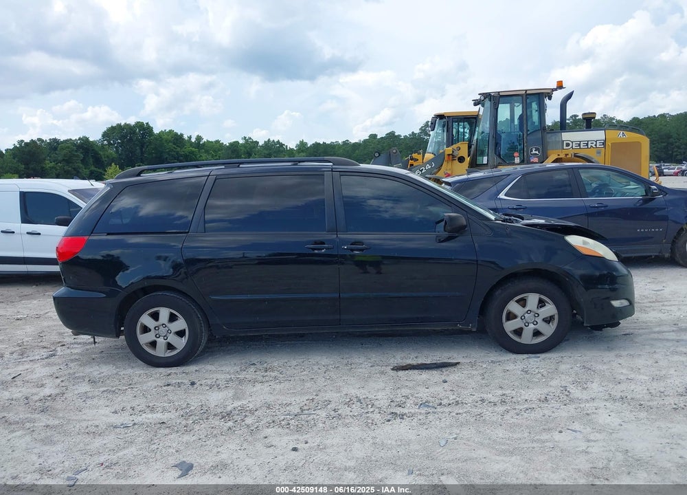 2010 TOYOTA SIENNA VIN: 5TDKK4CC3AS327670