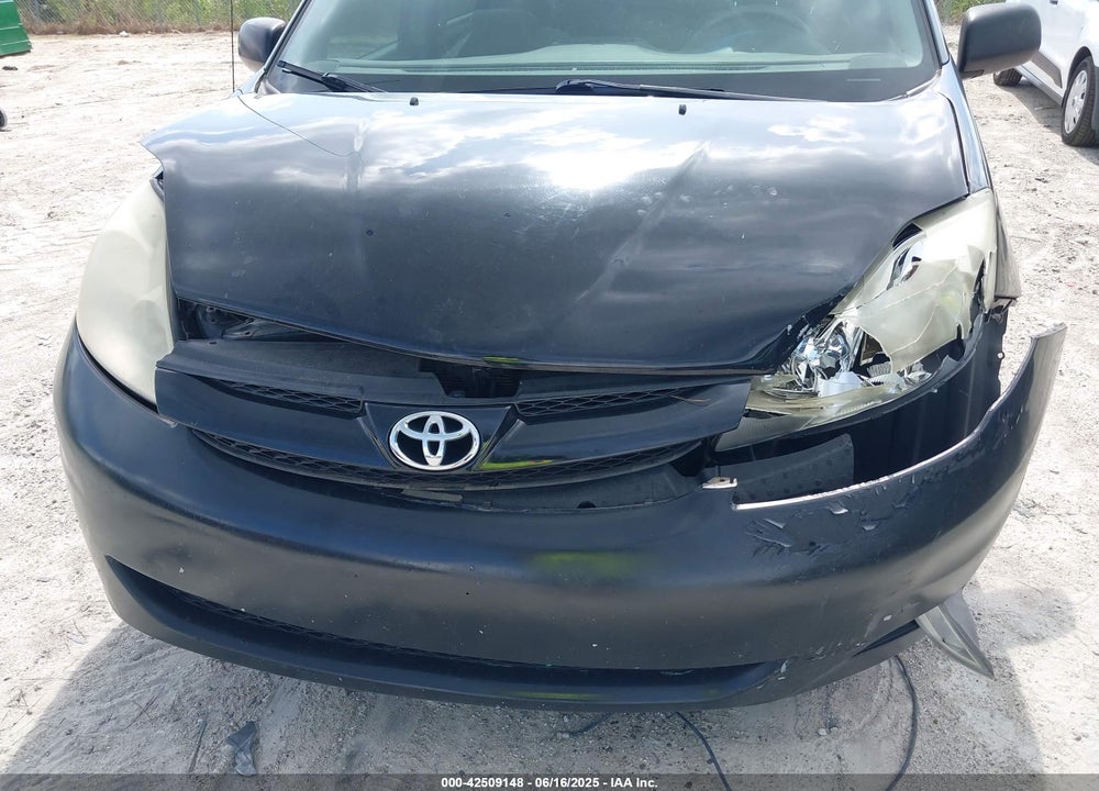 2010 TOYOTA SIENNA VIN: 5TDKK4CC3AS327670