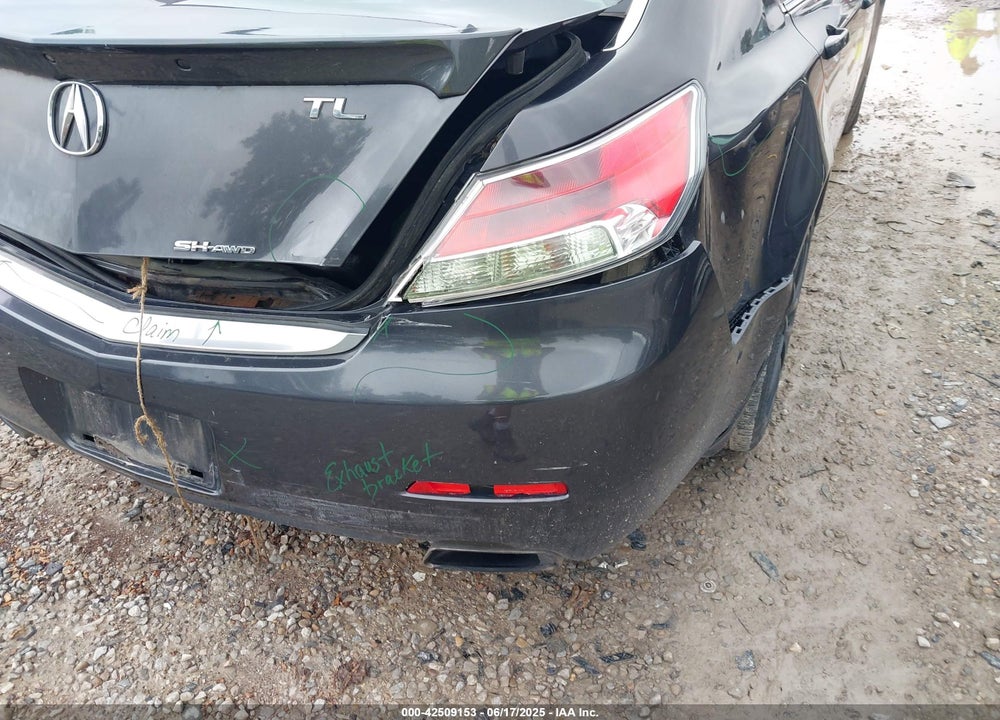 2012 ACURA TL 3.7 VIN: 19UUA9F57CA002608
