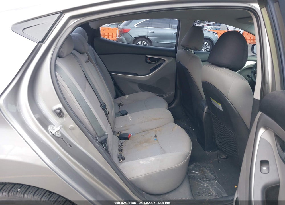 2013 HYUNDAI ELANTRA VIN: 5NPDH4AE7DH227254