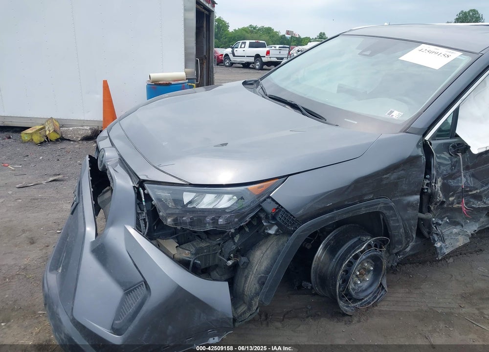 2022 TOYOTA RAV4 VIN: 2T3G1RFV1NC274542
