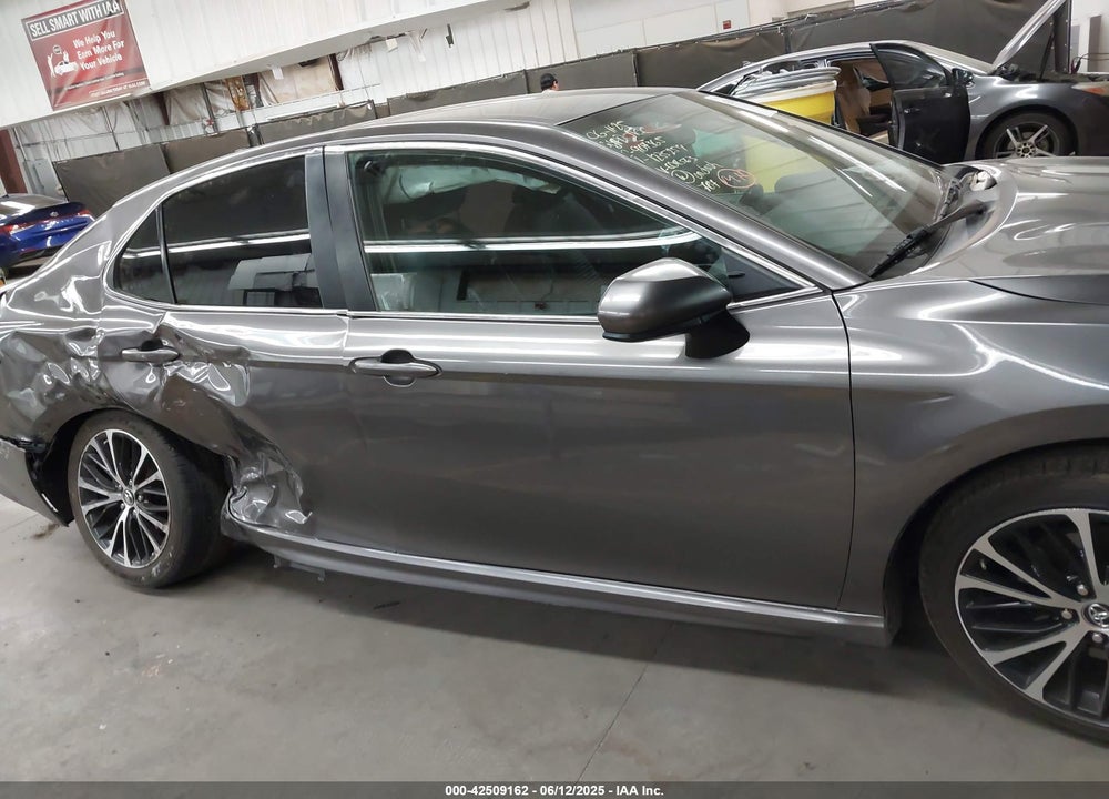 2019 TOYOTA CAMRY VIN: 4T1B11HK5KU808563