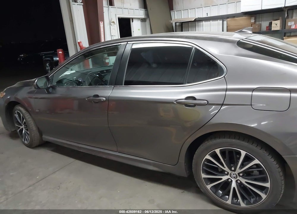 2019 TOYOTA CAMRY VIN: 4T1B11HK5KU808563