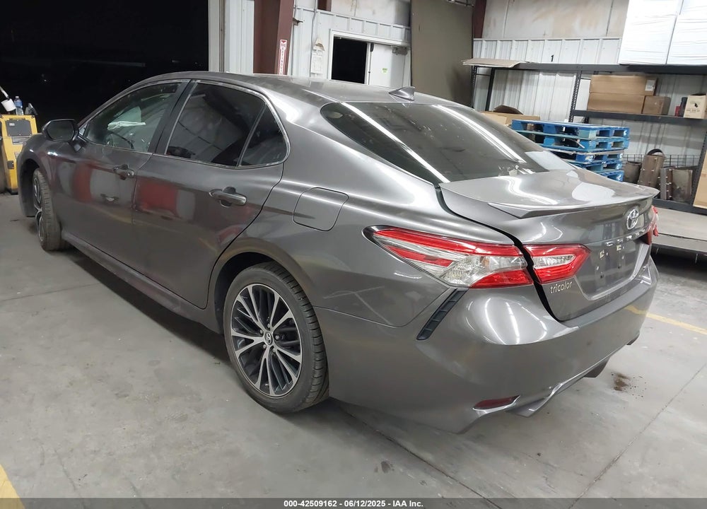 2019 TOYOTA CAMRY VIN: 4T1B11HK5KU808563