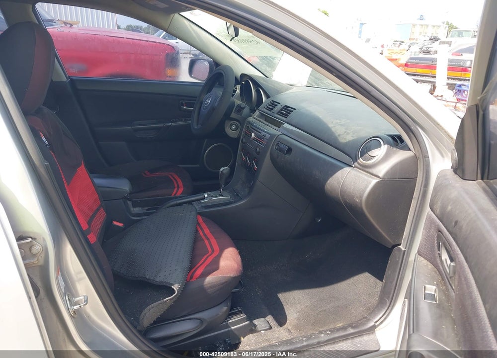 2008 MAZDA 3 S TOURING VIN: JM1BK343281858567