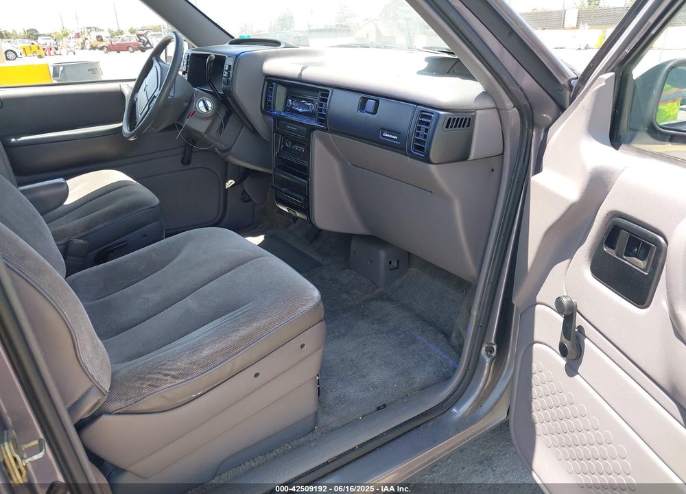 1992 DODGE CARAVAN VIN: 2B4GH2534NR515860