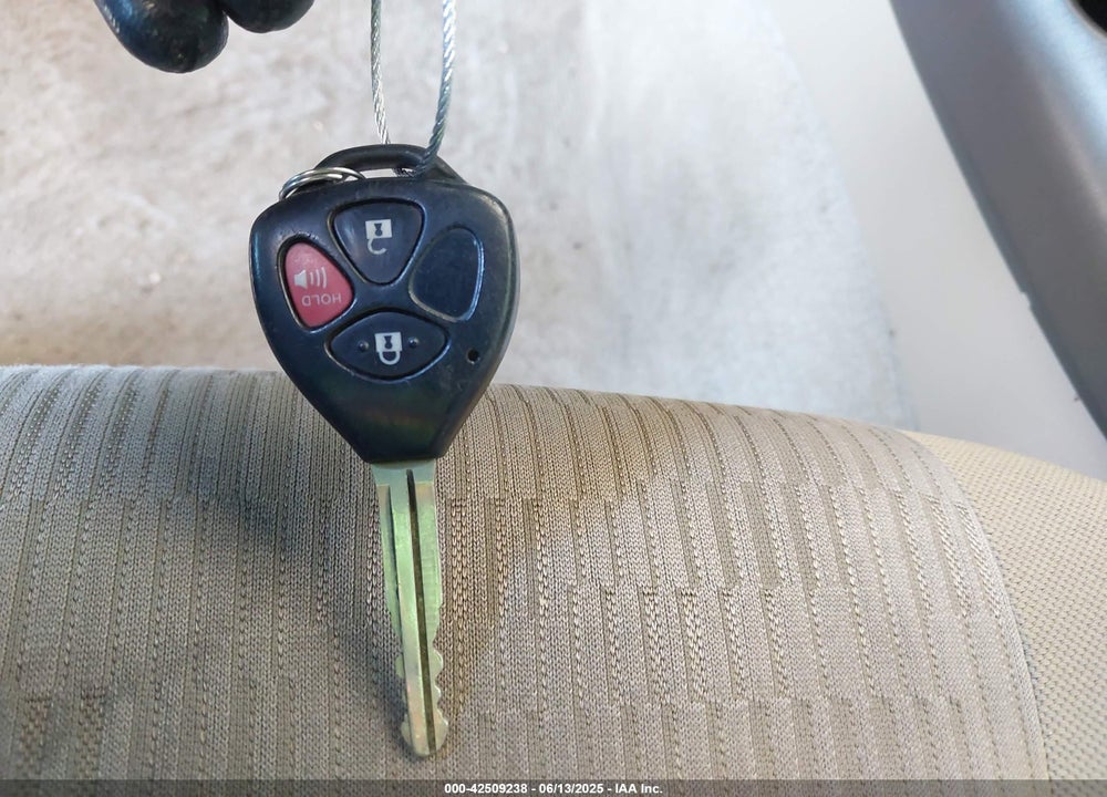 2011 TOYOTA RAV4 VIN: 2T3ZF4DV1BW101548